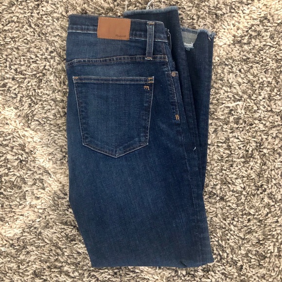 Madewell 9in High Rise Distressed Skinny, 32R - Picture 7 of 7